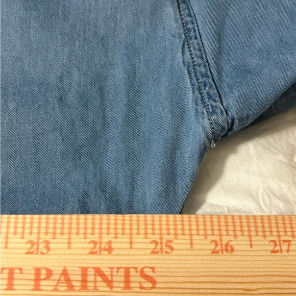 Cute chambray button front dress with ruffle hem and belt. Woman’s size 2xl. - Picture 8 of 10